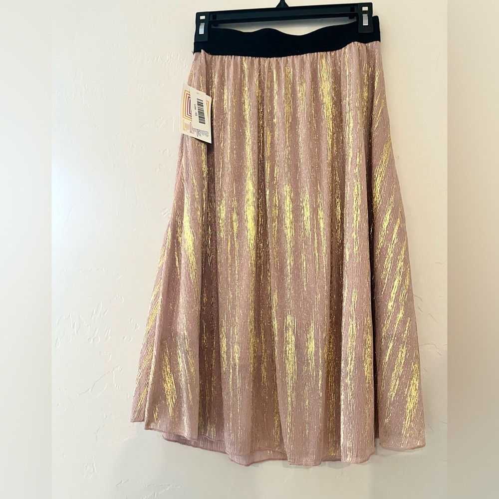 Elegant Gold and Pink Skirt
